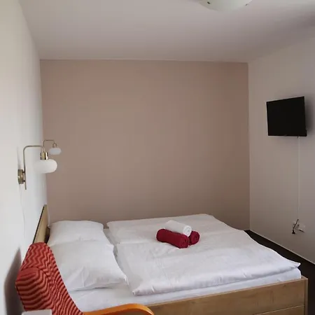 Amfik Bukovina 3* Popovice (Zlin)