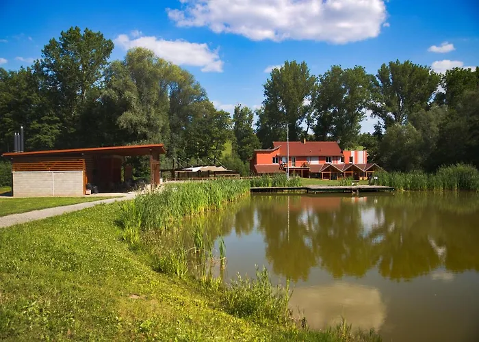 Amfik Bukovina 3* Popovice (Zlin)